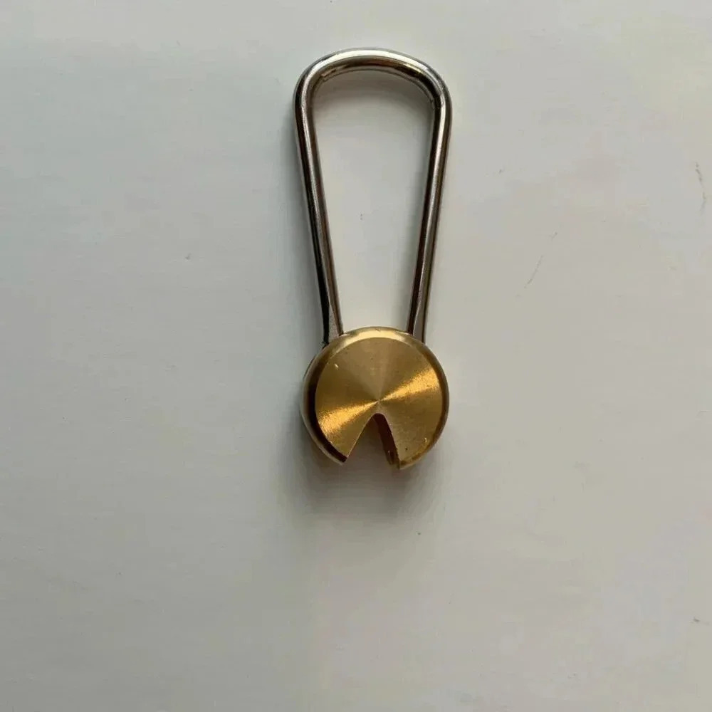 2/$30 KIKKERLAND Twist Brass Key Ring - Picture 3 of 7